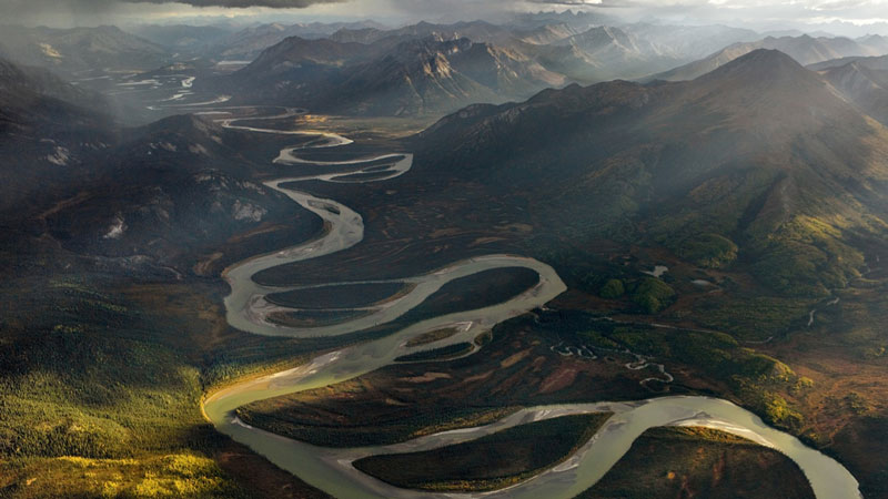 Mäander des Alatna River in der Brooks Range