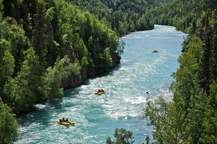 Mit den »Kata-Raft« geht's Flussabwärts. 